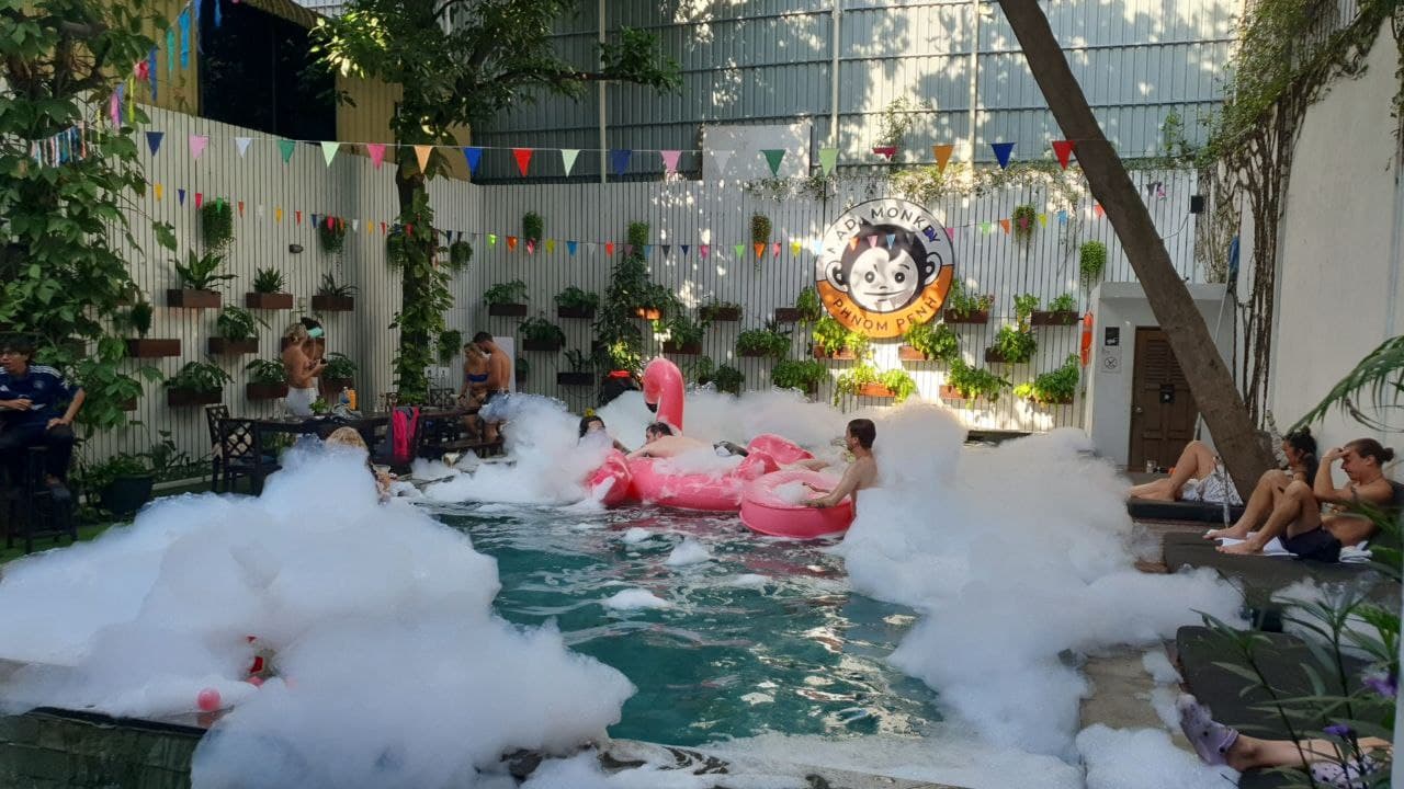 Pool Party & BBQ — photo 3
